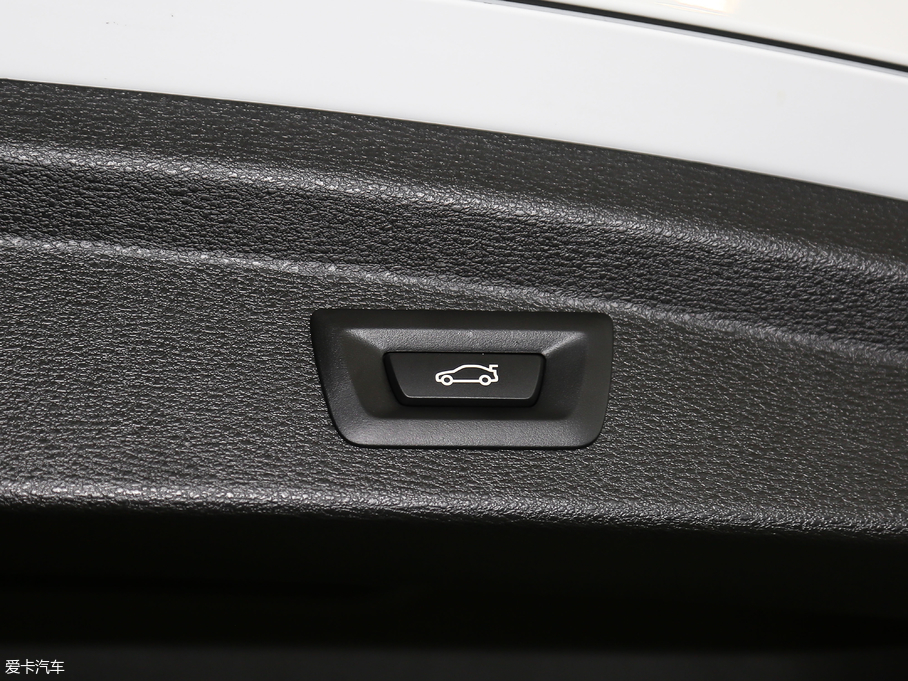 2018RX2(M) sDrive 25i AMԽҰb V