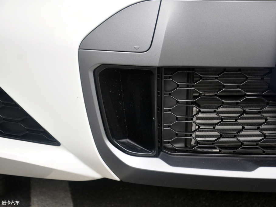 2018RX2(M) sDrive 25i AMԽҰb V