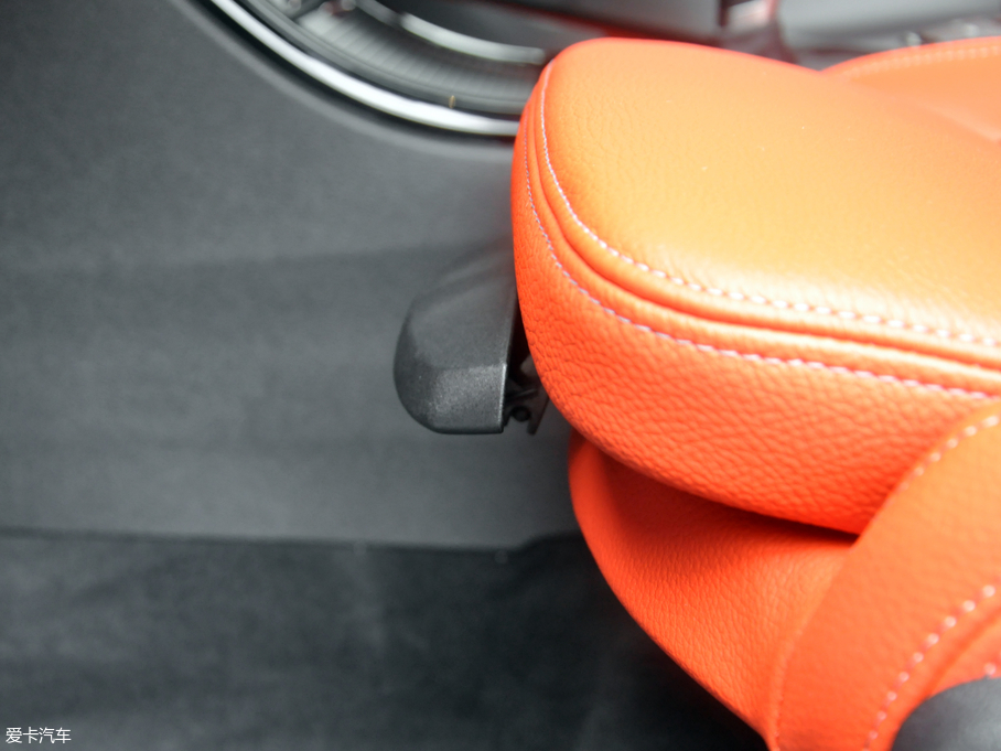 2018RX2(M) sDrive 25i AMԽҰb V