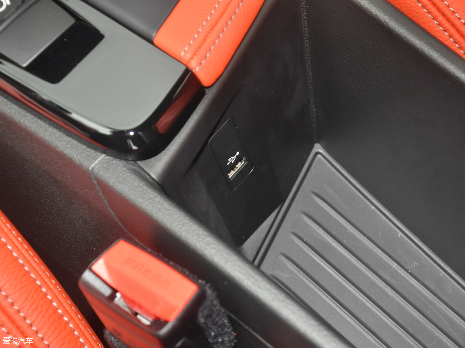 2018RX2(M) sDrive 25i AMԽҰb V