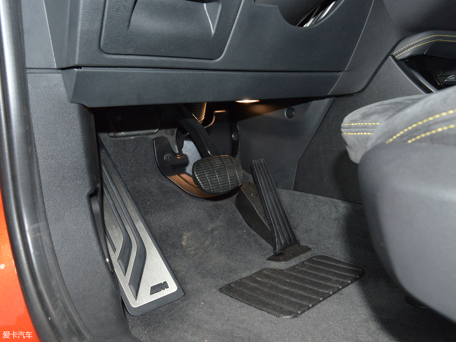 2018RX2(M) sDrive 25i AMԽҰb V