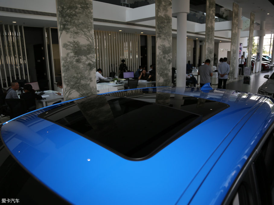 2018RX2(M) sDrive 25i IMԽҰb V