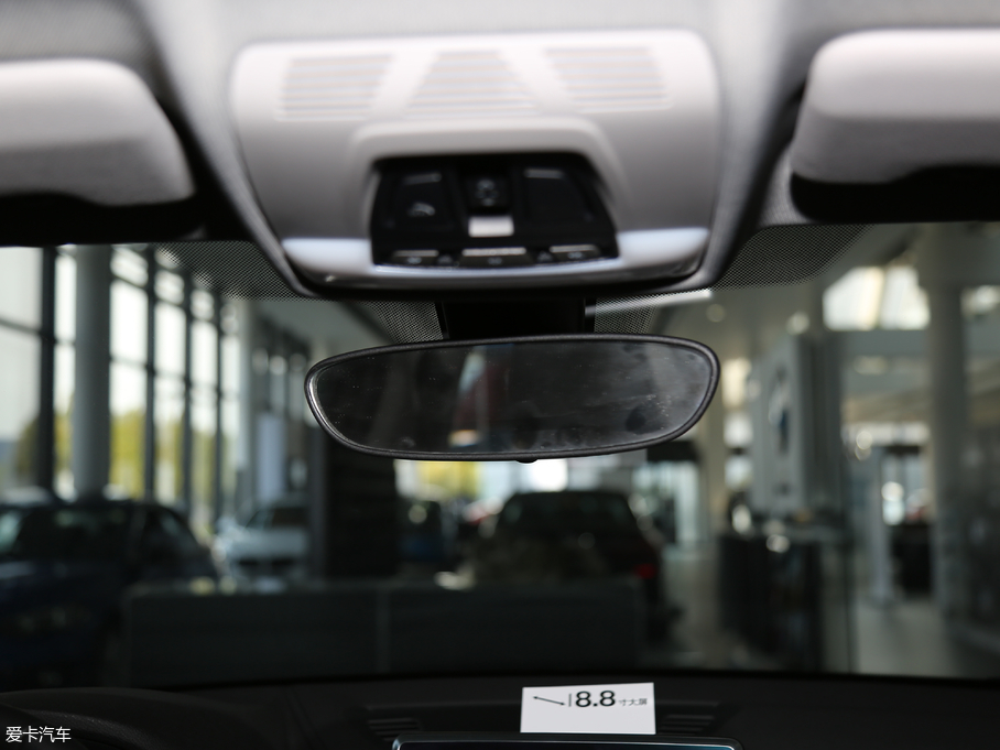 2018RX2(M(jn)) sDrive 25i I(lng)MԽҰb (gu)V