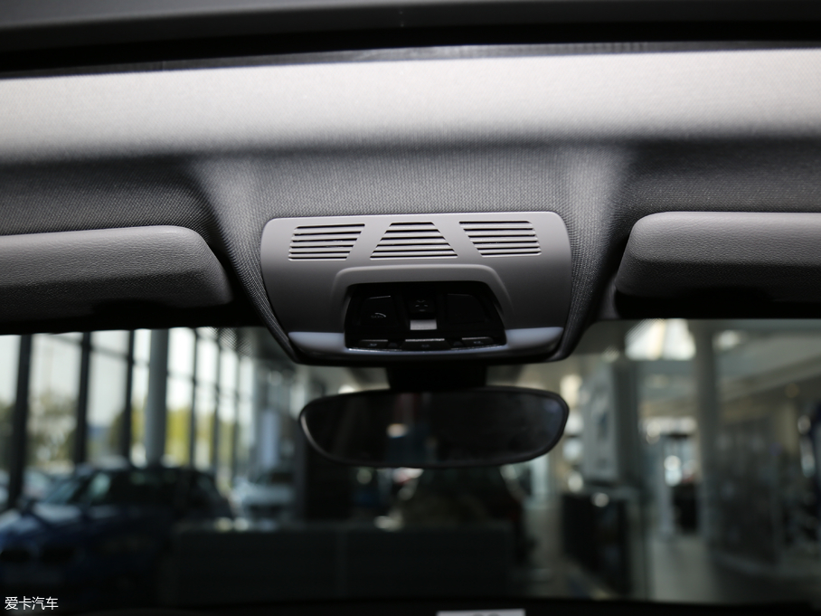 2018RX2(M) sDrive 25i I(lng)MԽҰb V