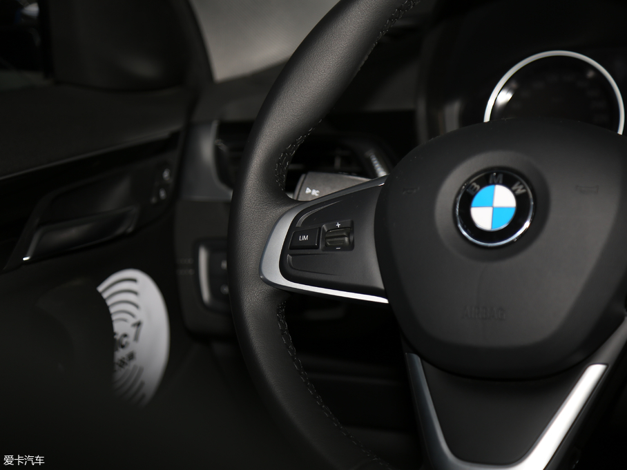 2018RX2(M(jn)) sDrive 25i I(lng)MԽҰb (gu)V