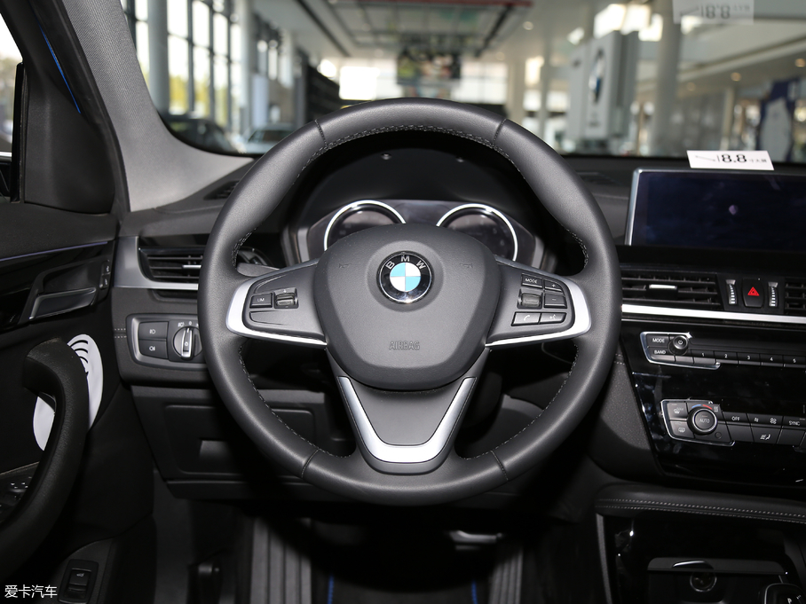 2018��RX2(�M��) sDrive 25i �I����MԽҰ���b ��V