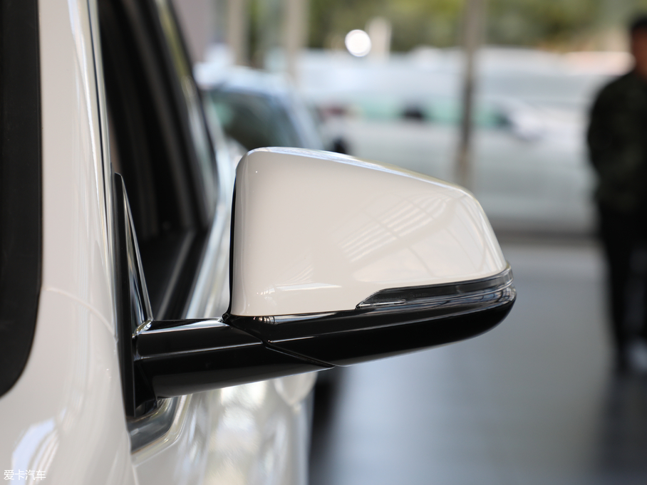 2018RX2(M) sDrive 25i IMԽҰb V