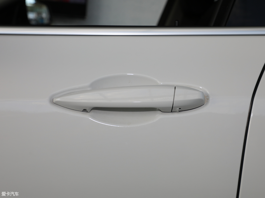 2018RX2(M) sDrive 25i IMԽҰb V