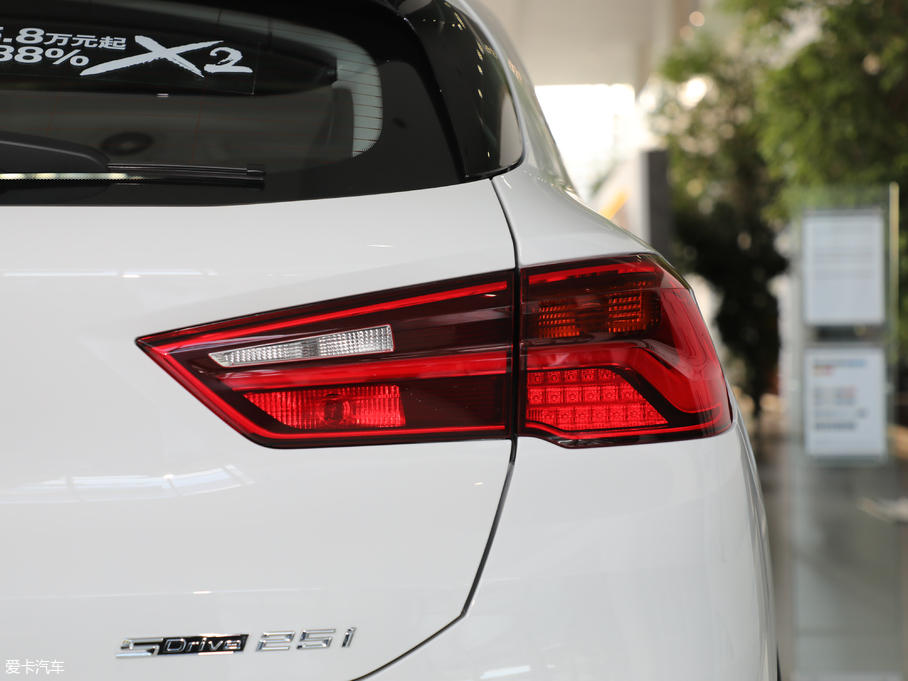 2018RX2(M(jn)) sDrive 25i I(lng)MԽҰb V