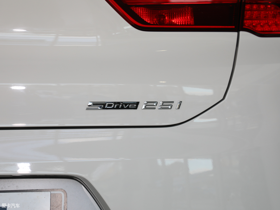 2018��RX2(�M��) sDrive 25i �I(l��ng)����MԽҰ���b ��V