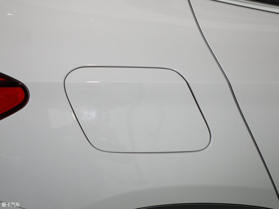 2018RX2(M(jn)) sDrive 25i I(lng)MԽҰb (gu)V