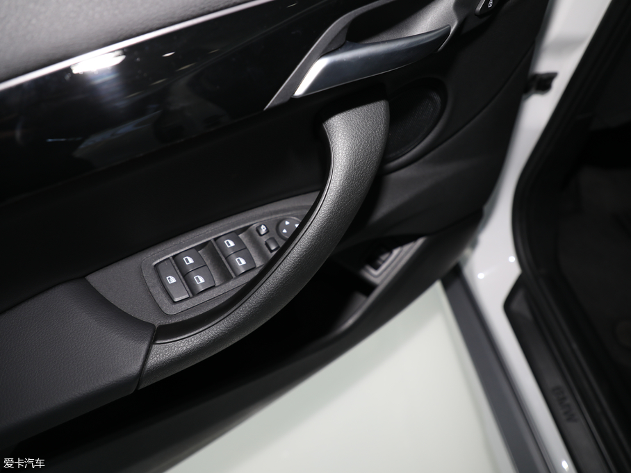 2018RX2(M) sDrive 25i IMԽҰb V