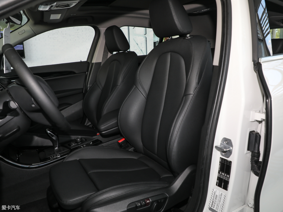 2018RX2(M) sDrive 25i I(lng)MԽҰb V