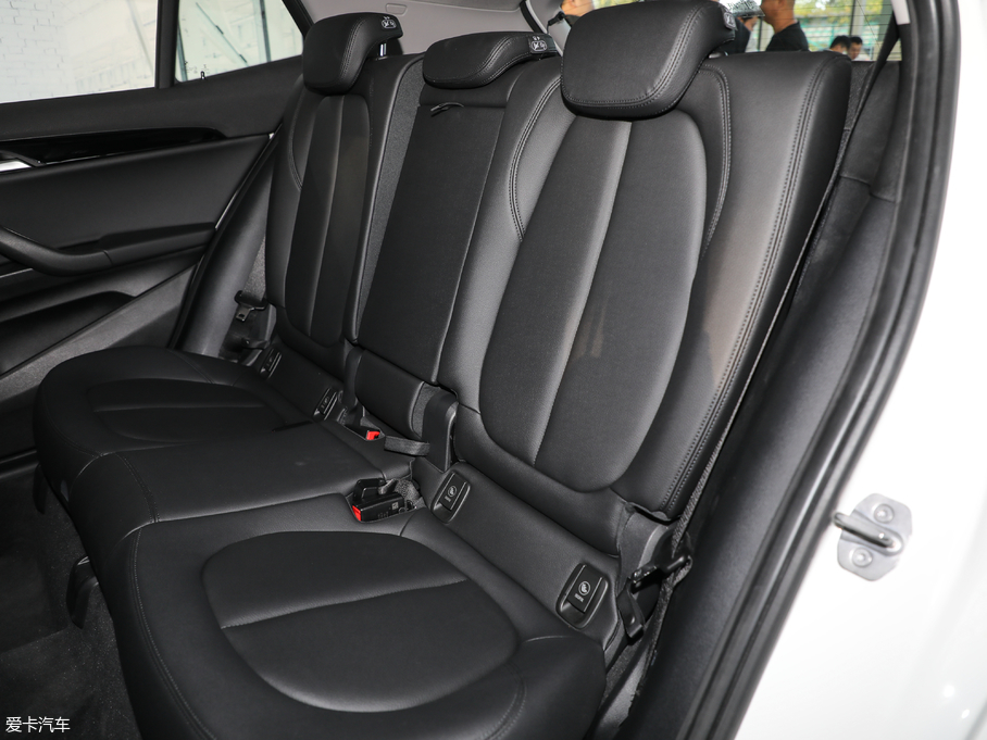 2018RX2(M) sDrive 25i I(lng)MԽҰb V