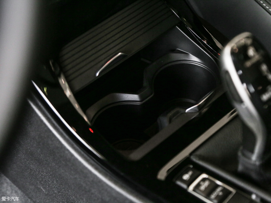 2018RX2(M) xDrive 25i MԽҰb V