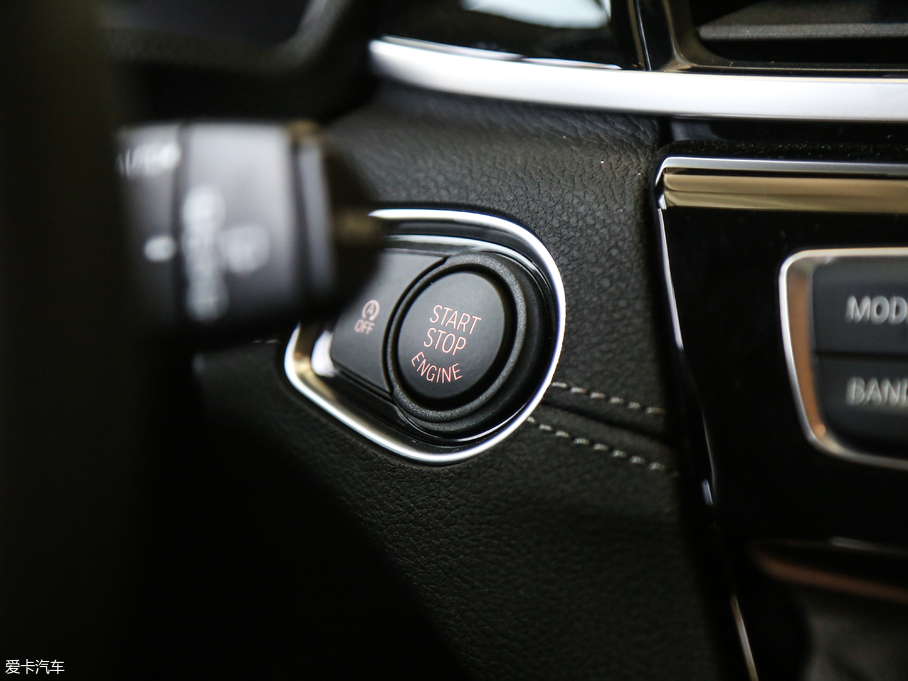 2018RX2(M(jn)) xDrive 25i MԽҰb V