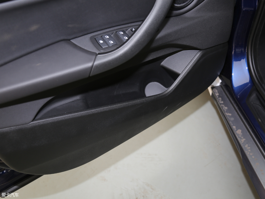 2018RX2(M(jn)) sDrive20i