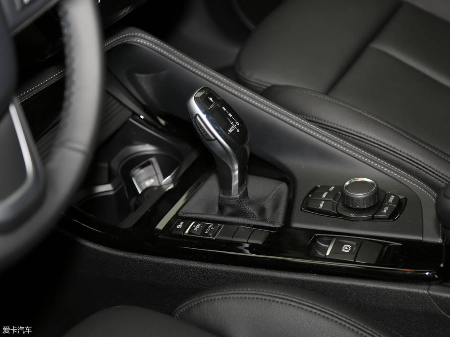 2018RX2(M) sDrive20i