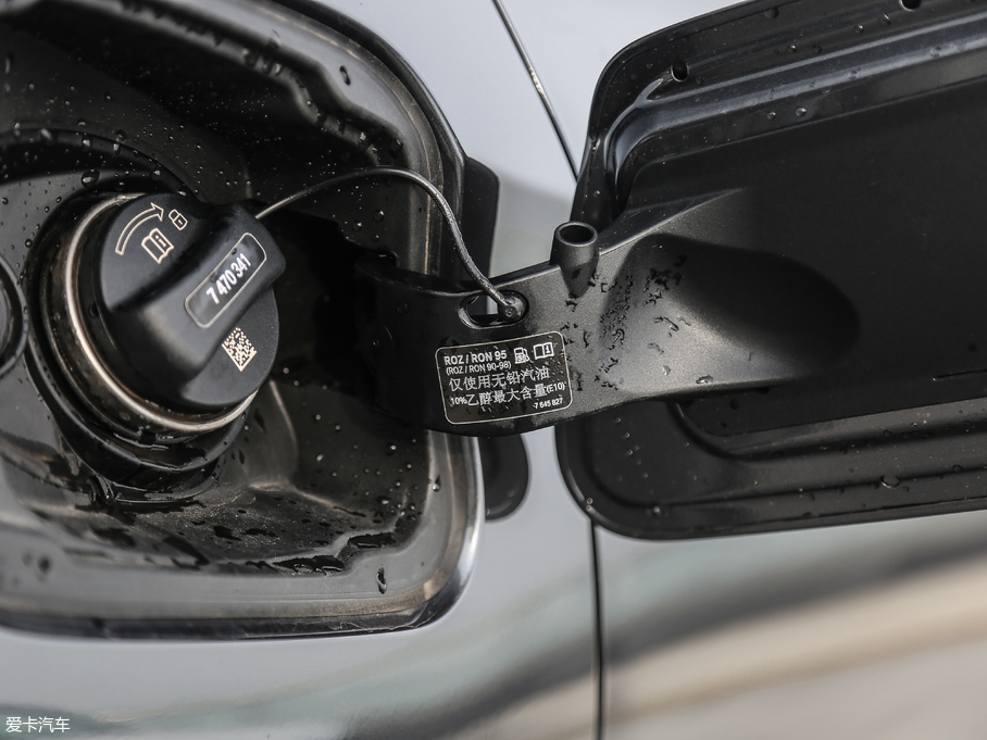 2018RX2(M) sDrive 20i MԽҰb V