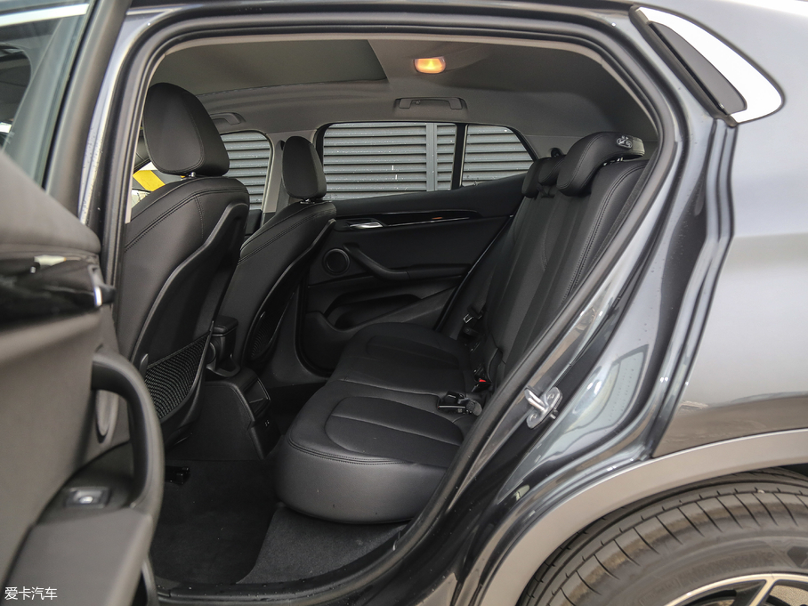 2018RX2(M) sDrive 20i MԽҰb V