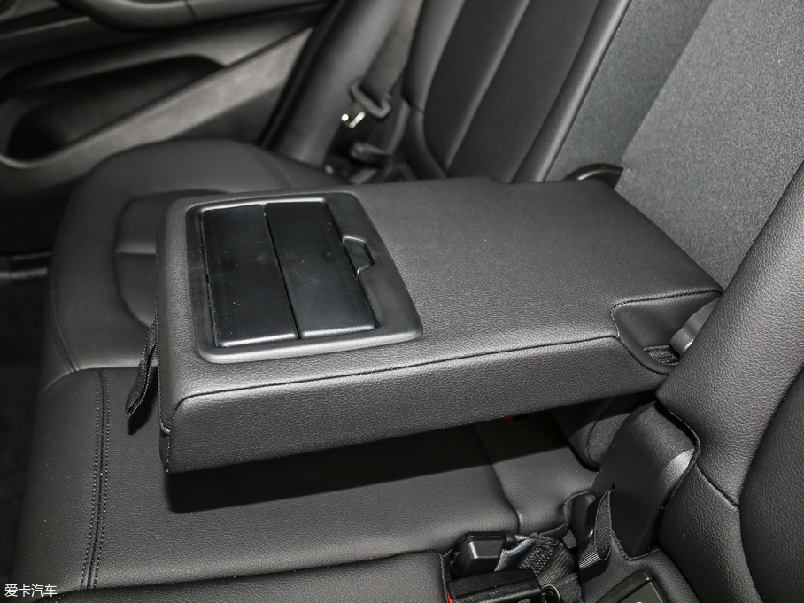 2018RX2(M) sDrive 20i MԽҰb V