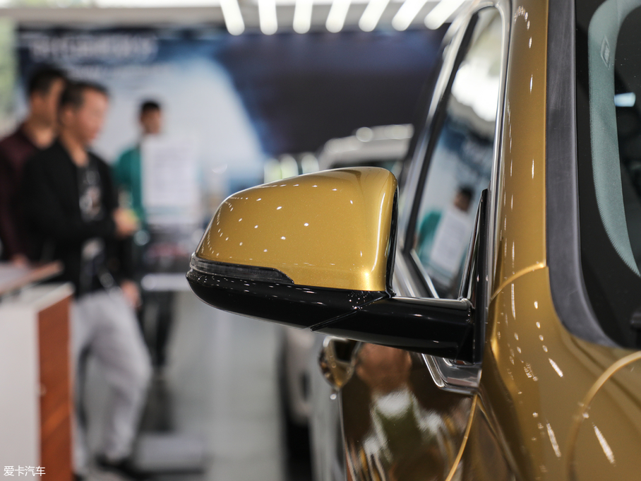 2018RX2(M(jn)) sDrive 25i I(lng)MԽҰb V