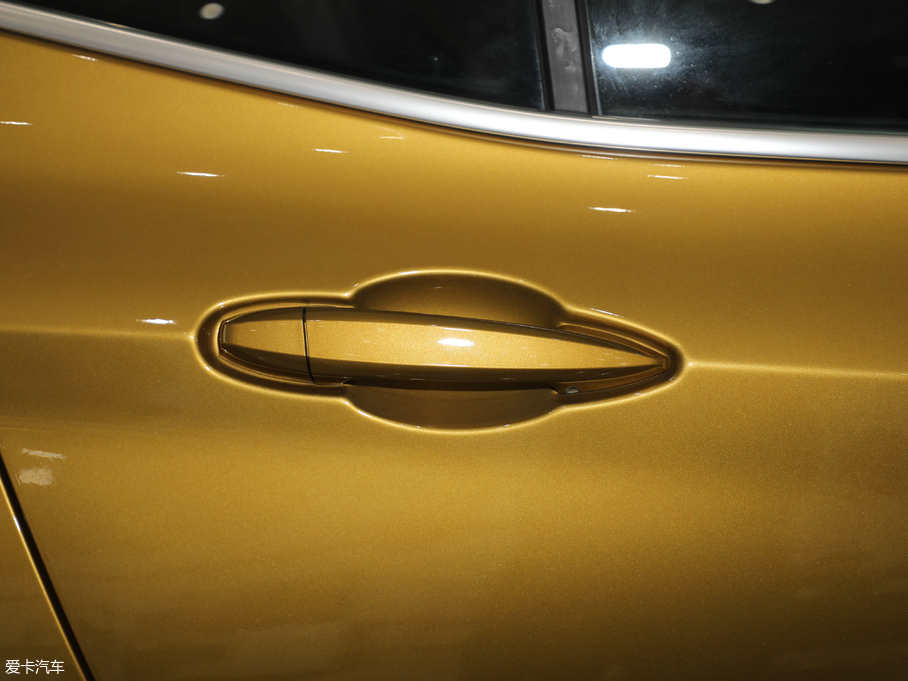 2018RX2(M(jn)) sDrive 25i I(lng)MԽҰb (gu)V