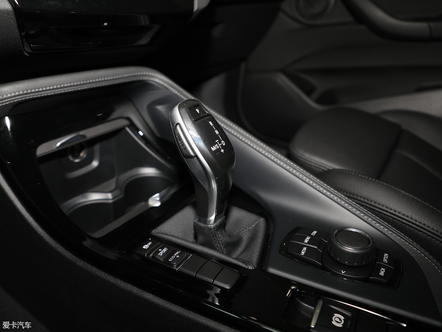 2018RX2(M) sDrive 25i IMԽҰb V