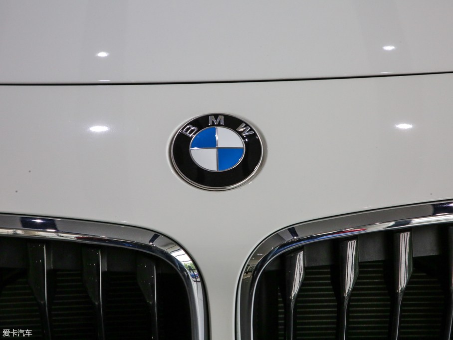 2018RX2(M) sDrive 20i MԽҰb V