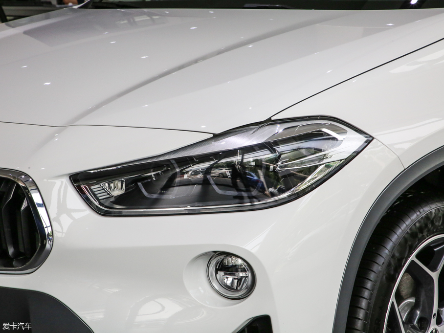 2018RX2(M) sDrive 20i MԽҰb V