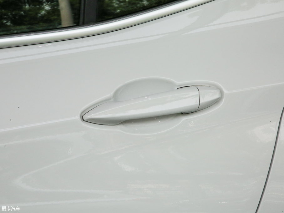 2018RX2(M) sDrive 20i MԽҰb V