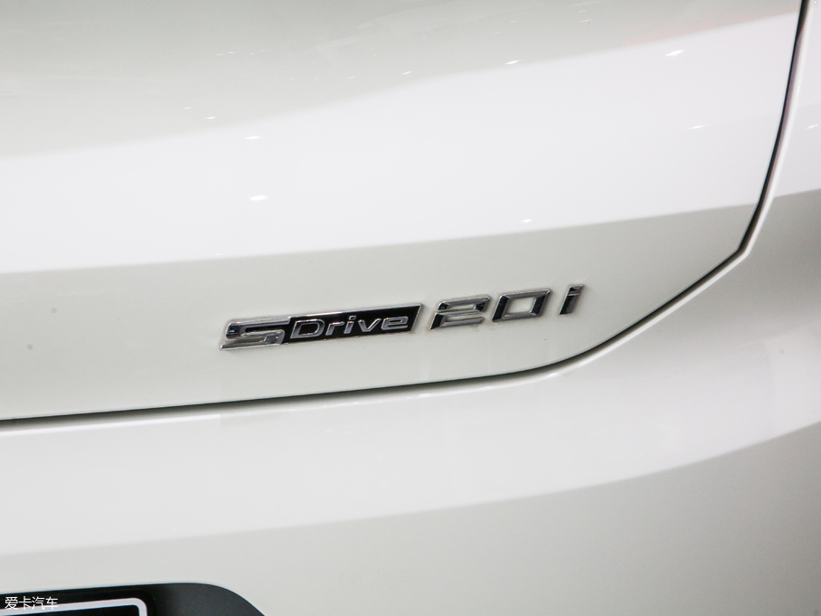 2018RX2(M) sDrive 20i MԽҰb V