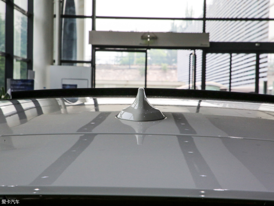 2018RX2(M) sDrive 20i MԽҰb V