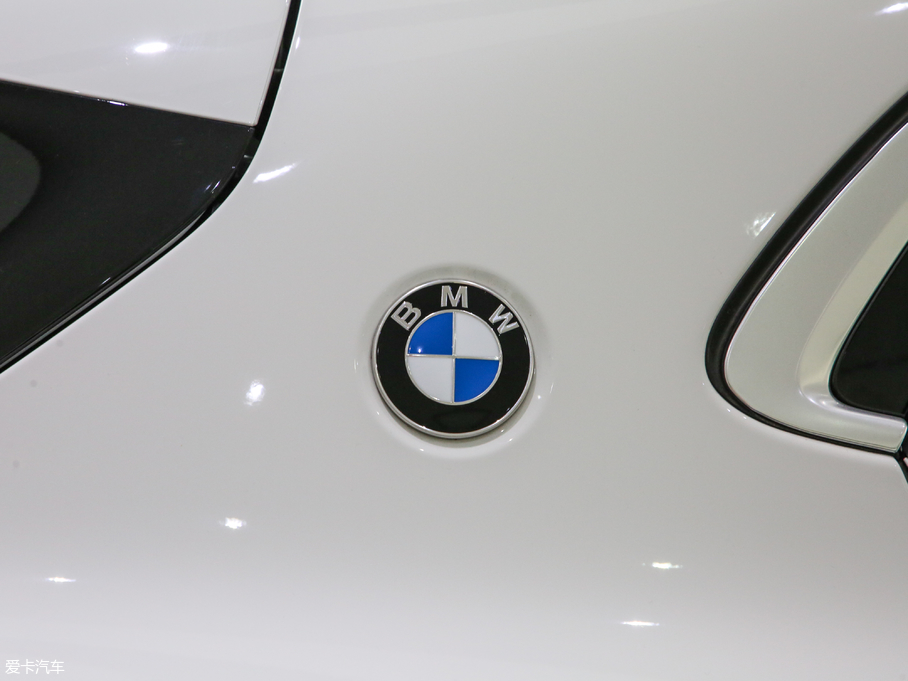 2018RX2(M) sDrive 20i MԽҰb V