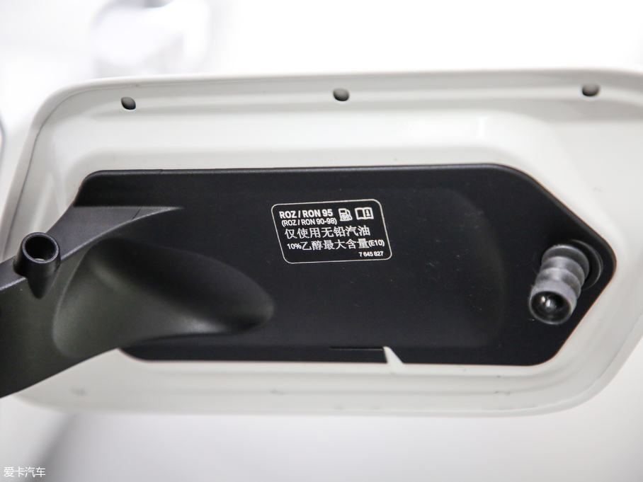 2018RX2(M) sDrive 20i MԽҰb V