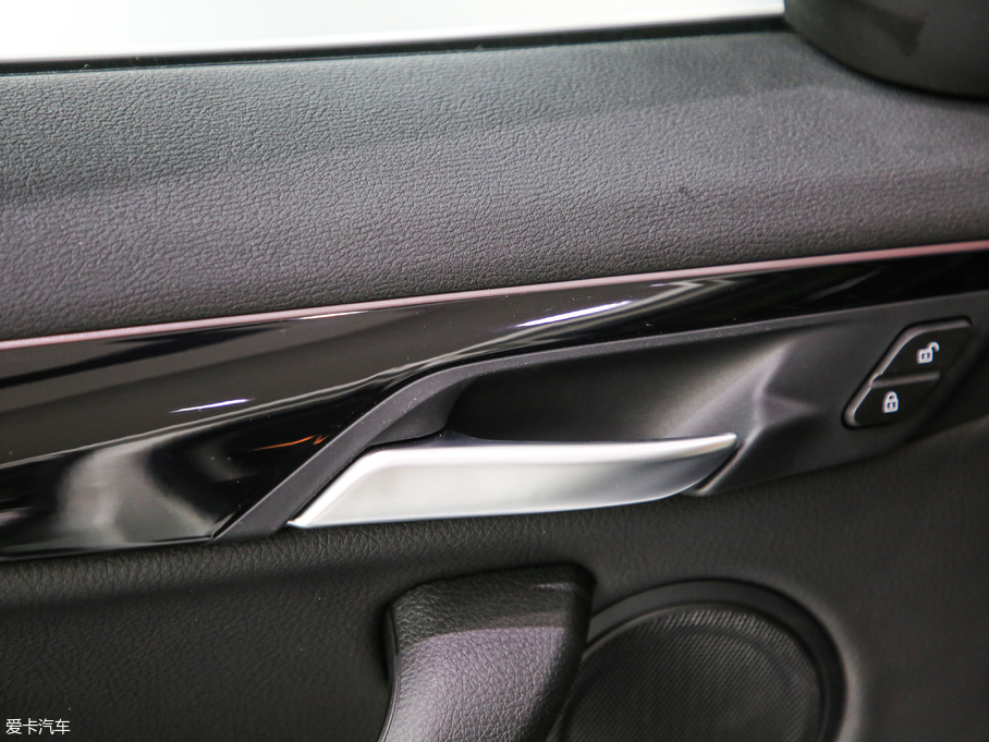 2018RX2(M) sDrive 20i MԽҰb V