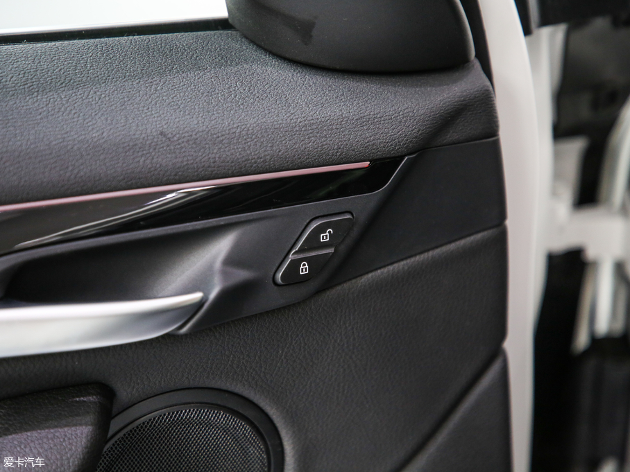 2018RX2(M) sDrive 20i MԽҰb V