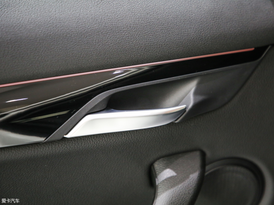 2018RX2(M) sDrive 20i MԽҰb V