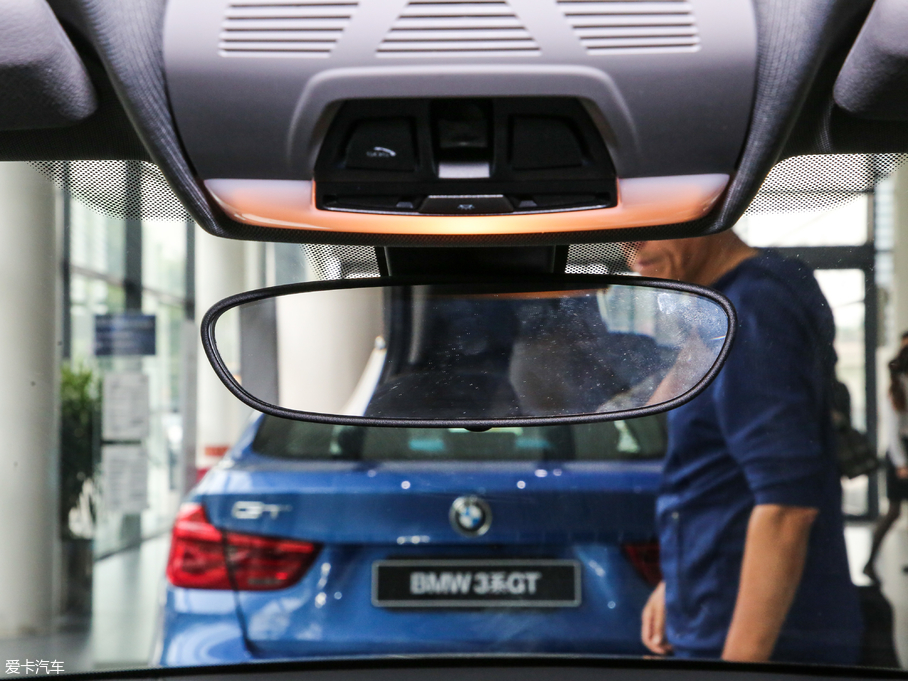 2018RX2(M) sDrive 20i MԽҰb V