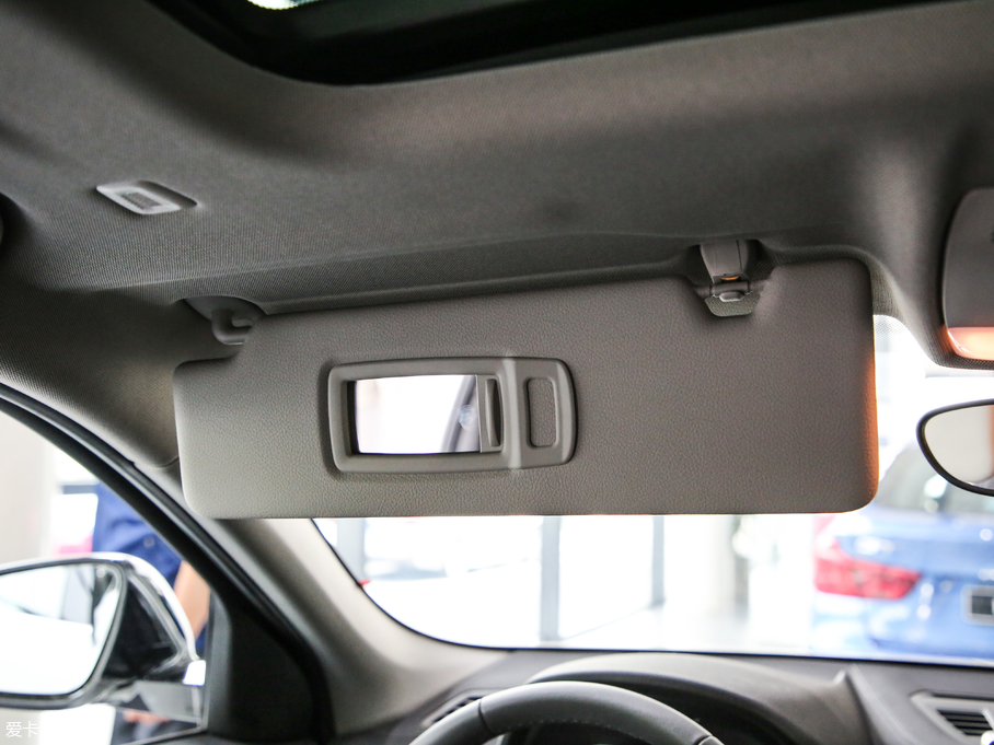 2018RX2(M) sDrive 20i MԽҰb V