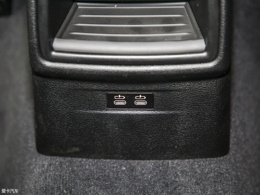 2018RX2(M) sDrive 20i MԽҰb V