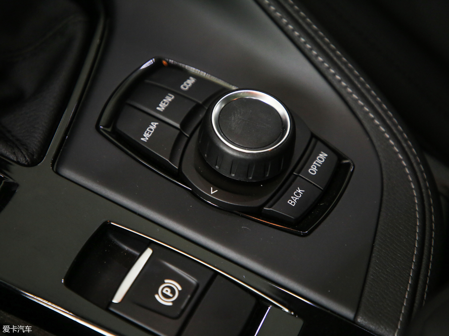 2018RX2(M) sDrive 20i MԽҰb V