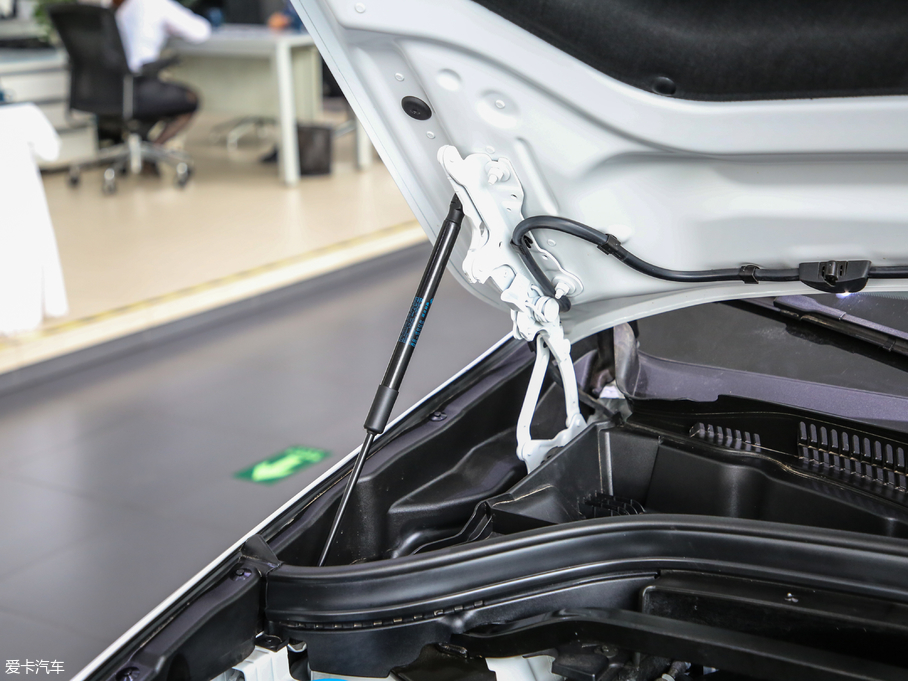 2018RX2(M) sDrive 20i MԽҰb V