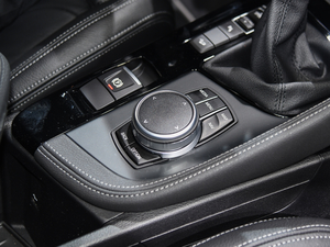 2018xDrive28i п؅^(q)