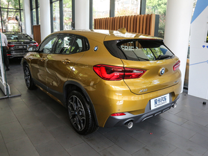 2018款sDrive 25i 尊享型M越野套装 国V 左后45度