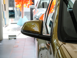 2018sDrive 25i MԽҰb (gu)V (x)(ji)^