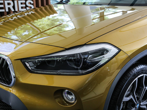 2018sDrive 25i MԽҰb (gu)V (x)(ji)^