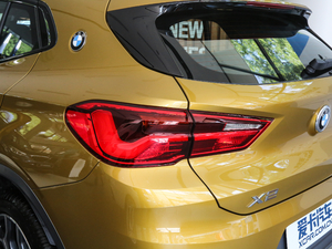 2018sDrive 25i MԽҰb V ^