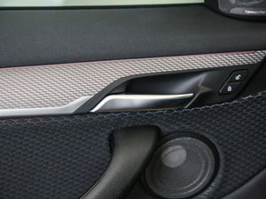 2018sDrive 25i MԽҰb V g