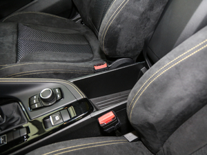 2018sDrive 25i MԽҰb V g